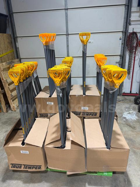 Lot of 80 - True Temper 34.5 in. Steel Handle Plastic Blade Mountain Mover Snow Shovels