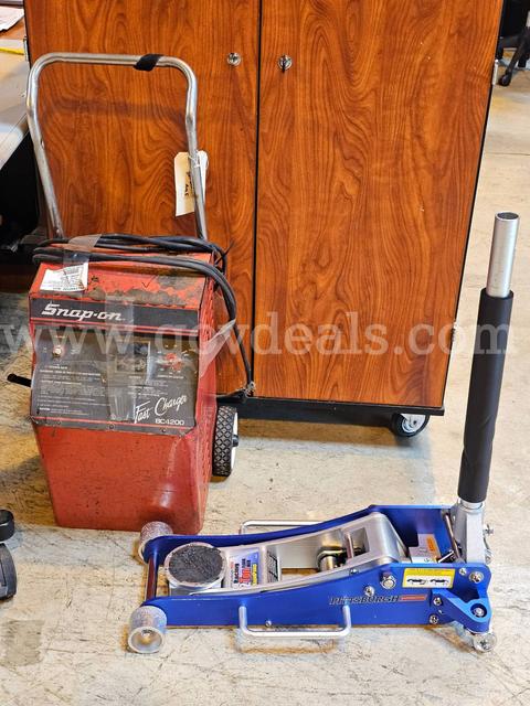 Car Jack & Battery Charger