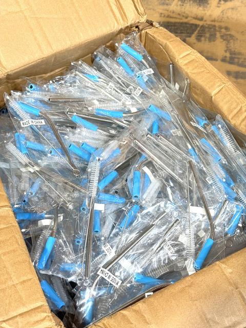 Brand New - Approximately Lot of 1000 Blue Drinking Straws 12oz - Shipping Available