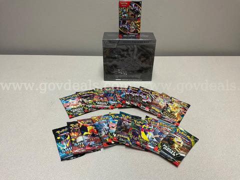 Pokémon Mega Evolution Pitch Black Elite Training Box, Mega Evolution pitch black ,20 assorted booster pack