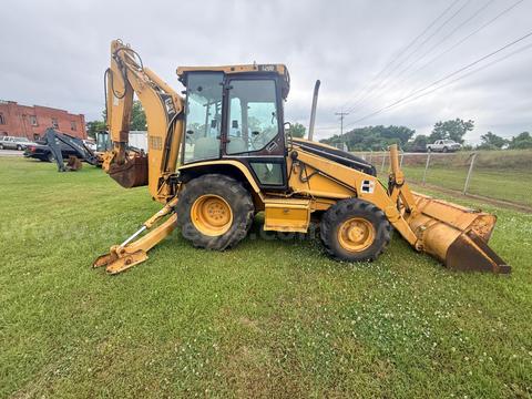 Caterpillar 420D Backhoe