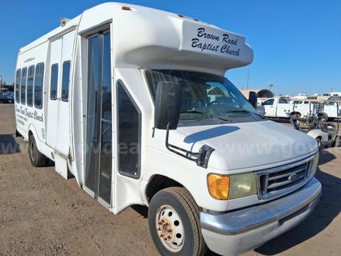 2004 Supreme Senator Shuttle Bus