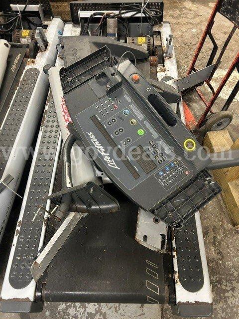 Life Fitness Flex Deck Treadmills