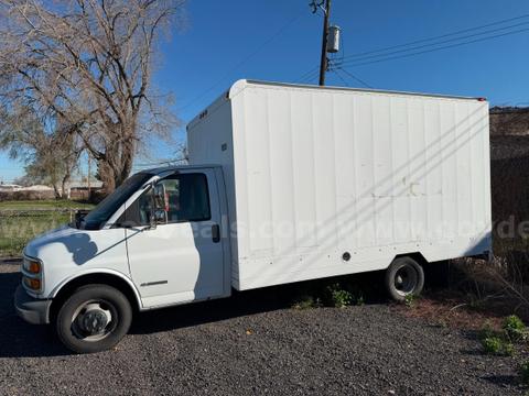 2000 Chevrolet Express Box Truck