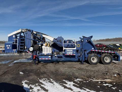 Peterson 4300B PORTABLE WHOLE TREE CHIPPER 2014