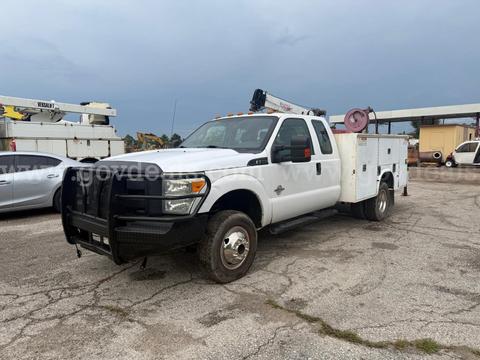2015 Ford F-350 SD XL SuperCab Long Bed DRW 4WD