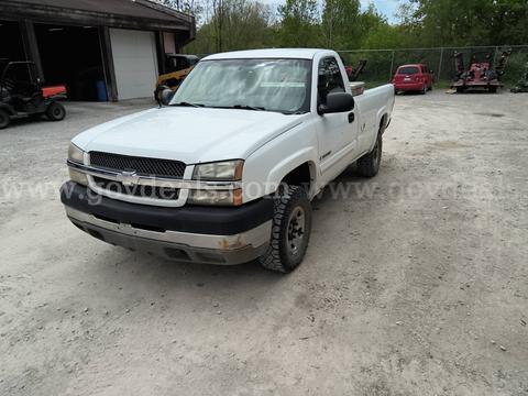 2003 Chevrolet Silverado 2500HD — Regular Cab, Long Bed, 4WD