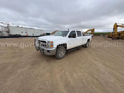 2015 Chevrolet Silverado 2500 HD Z71 LT 4x4 Crew Cab Pickup