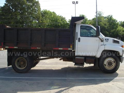 2006 Chevrolet CC7500 w/ Rogers Dump Body