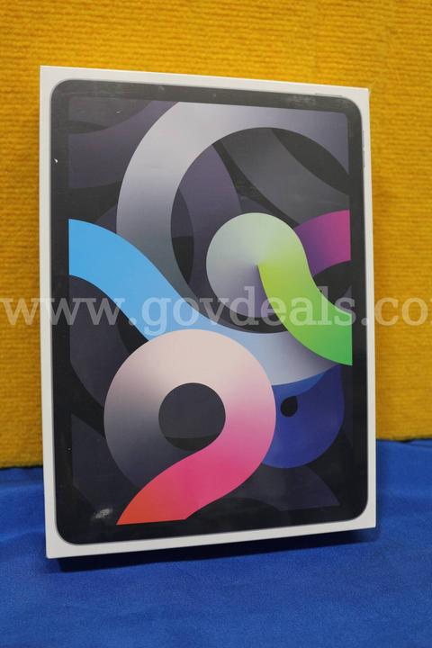 (1) Apple iPad Air 4th Gen (new)