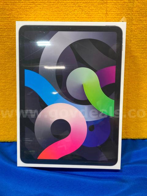 (1) Apple iPad Air 4th Gen (new)