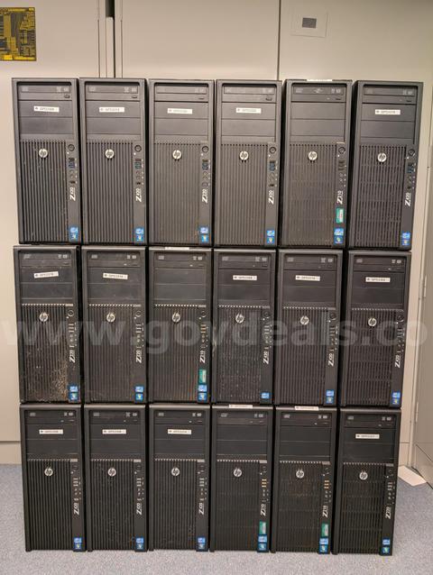 Lot of 32 Desktop Computers
