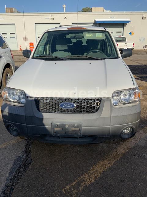 USED 2006 Ford Escape Hybrid