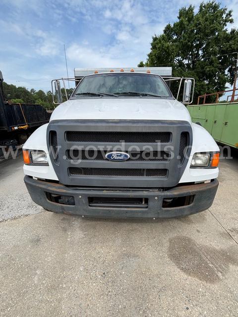 2011 Ford F-750 Dump Truck