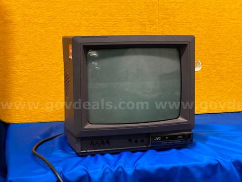 (1) JVC Model TM-131SU CRT Color Video Monitor