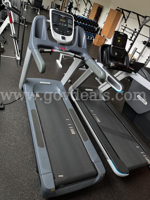 Precor Treadmill TRM 885/833/811, Commercial-grade.