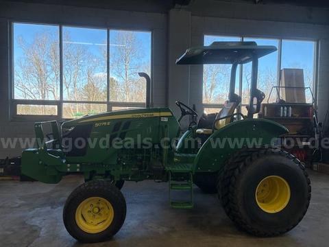 2018 JOHN DEERE 5075E