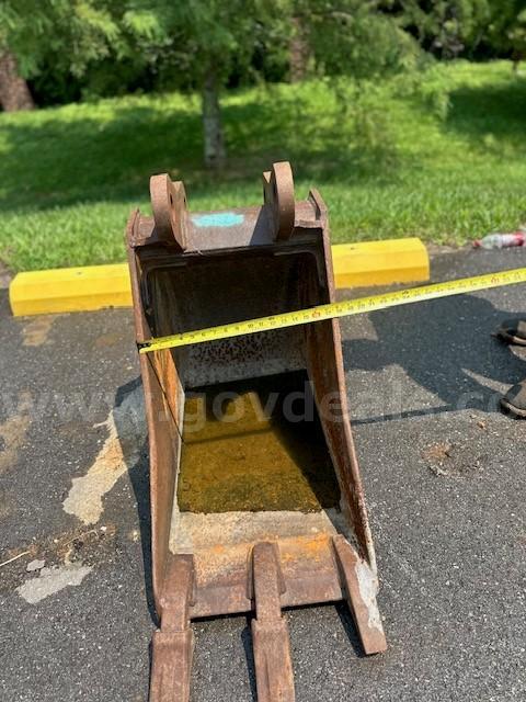 Lot of (3) used backhoe buckets