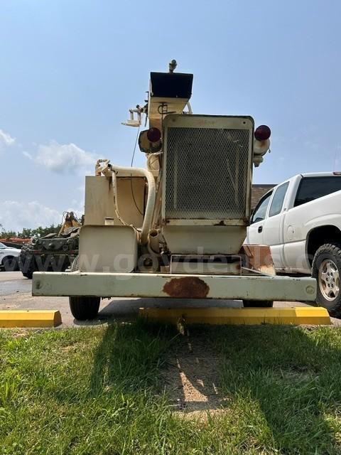 (1) USED REINCO STRAW BLOWER