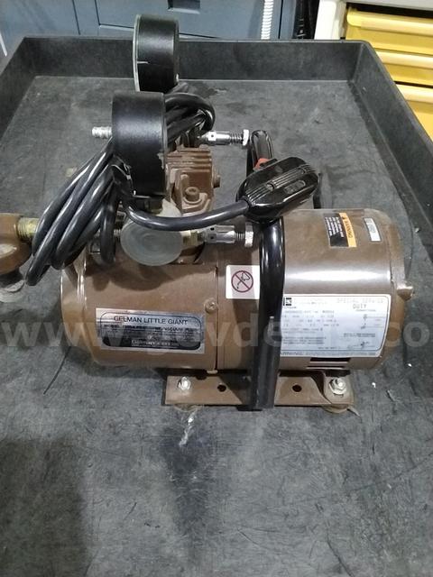 Gelman Little Giant Vacuum Pump