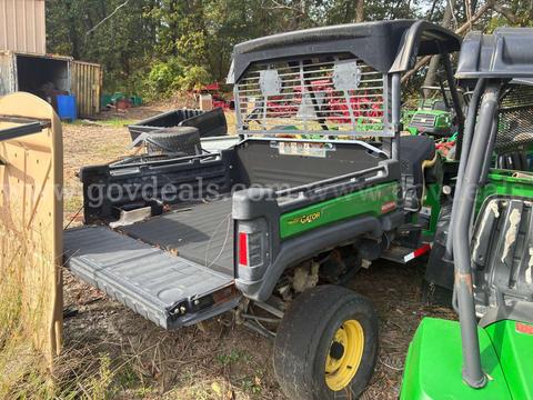 John Deere 625 GAS XUV Utility Cart