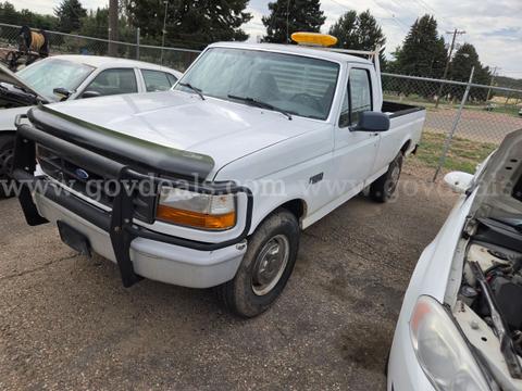 1996 Ford F-250 Regular Cab Pickup β 5.8L V8 β 176,026 Miles