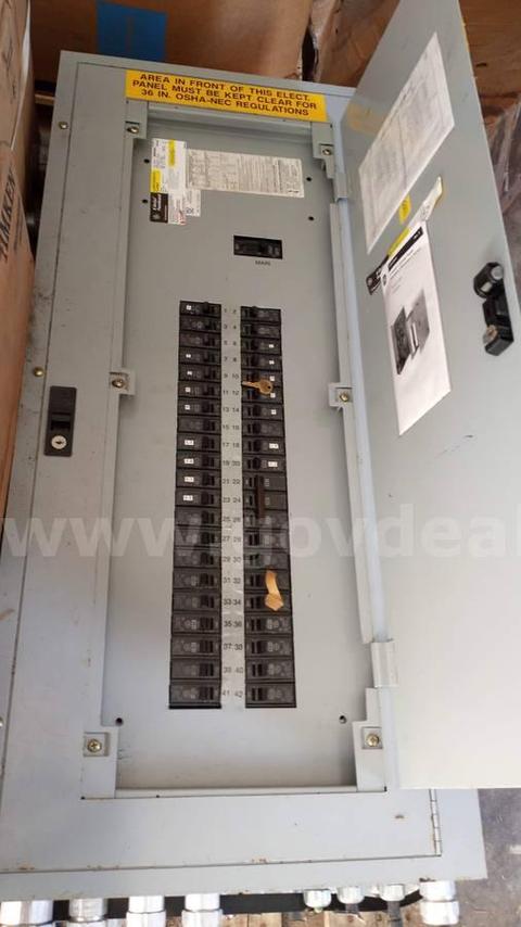 GENERAL ELECTRIC PANEL BOARD DEH40007 LOADED WITH CIRCUIT BREAKERS