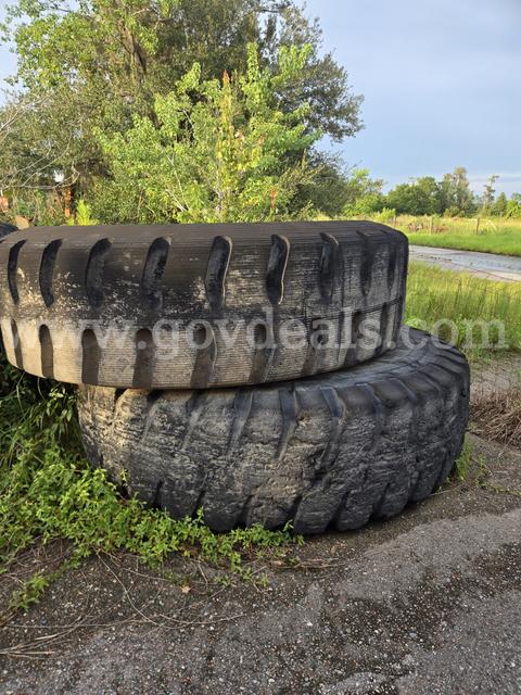 2 Set of Tires 27.00-R49 48PR Yokohama Y523 E-4 TL
