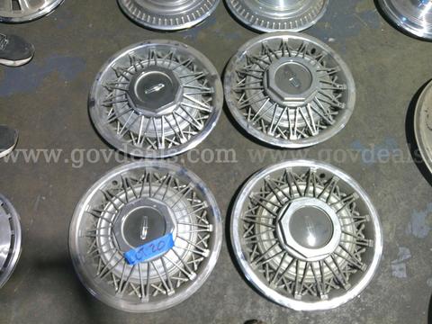 16 inch vintage original lincoln wire-spoke hub caps