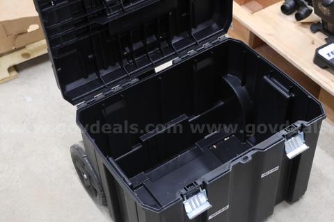 DeWalt wheeled pack out box