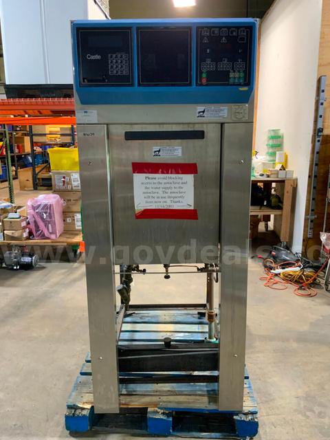 Castle M/C 3522 Laboratory Autoclave Gravity Steam Sterilizer #W39