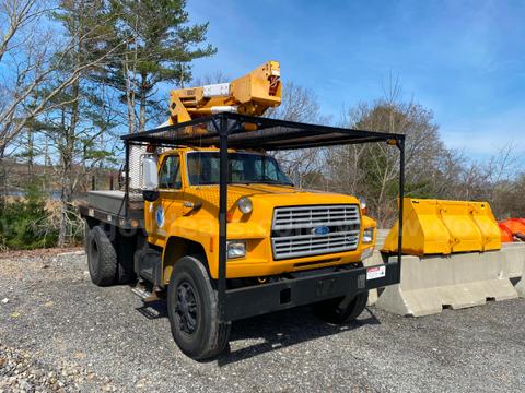 1988 Ford F800F Bucket Truck