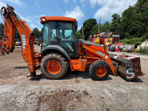 John Deere 4x4 Backhoe with extra buckets low hours SEE VIDEO