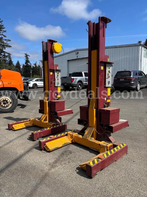 Lot of 2 Mohawk MP-18 Portable Vehicle Lift