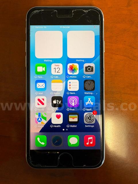 iphone SE (ID #12220) (25-4676-1) 300