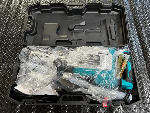FREE SHIPPING - NEW Demolition Jack Hammer – 14.5 Amp SDS-Hex Concrete Breaker (65 Joules) with 2 Chisels & Wheeled Case