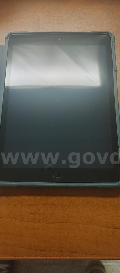 iPad Air 64gb with Folio case