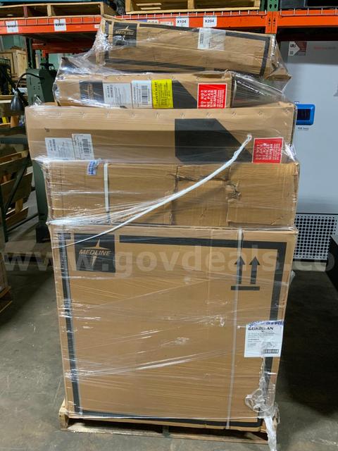 NEW Pallet of Medline Guardian Equipment Wheelchair Full & Semi Electric Beds Bariatric Commode #W49