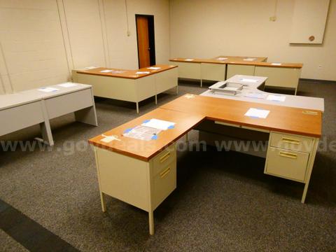 Teachers Desks