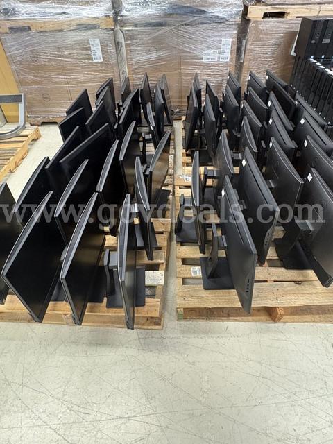 Dell All in One Computers (ct.48) (ID #12391) (Off-Site) (26-1742-5) 676