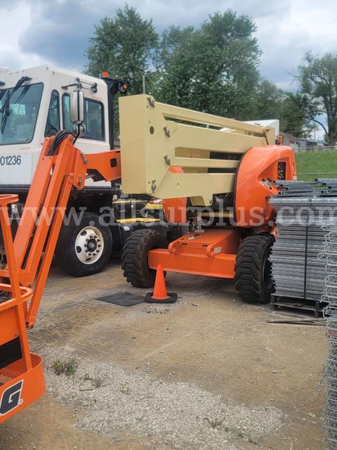 2004 Genie 450AJSII Boom Lift