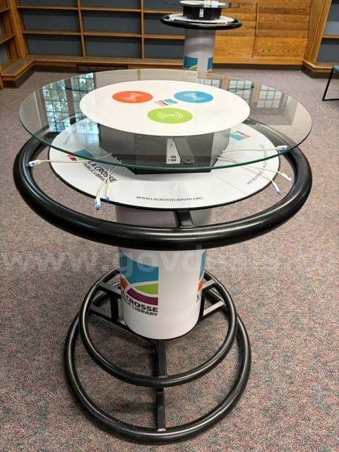 Stand up Table