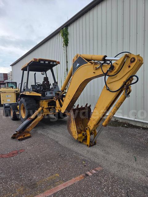 1992 Caterpillar Front loader 426C