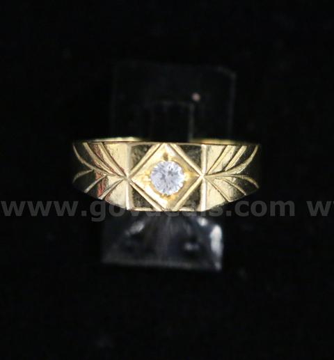 21K Yellow Gold Ring With White Stone, 4.7 Grams