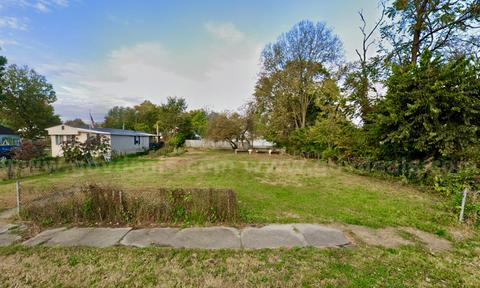 Large Residential Lot 2.7 Miles from Indiana State University