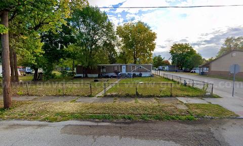 (140' X 80') Large Residential Lot 2.7 Miles from Indiana State University