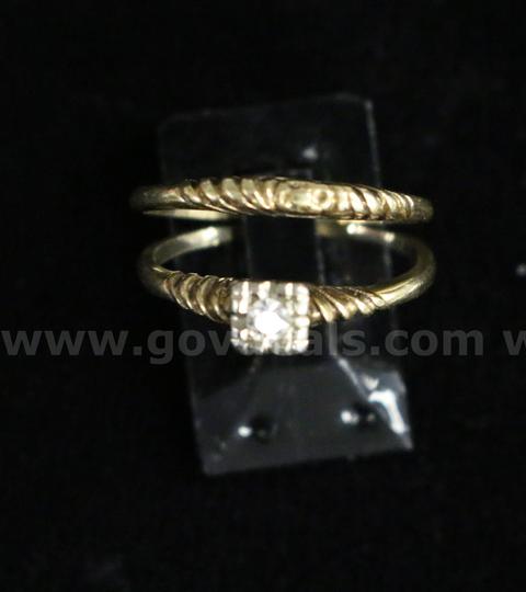 14k Yellow Gold 2 Piece Wedding Set with Diamond, 2.7 Grams Total