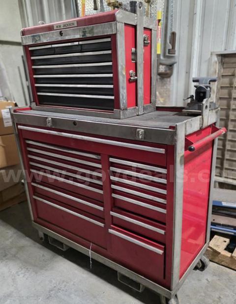 Craftsman 2-Piece Rolling Tool Chest & Cabinet Combo with Vise