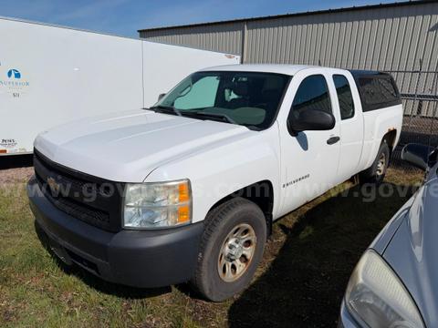 2008 Chevrolet Silverado 1500 Work Truck Ext. Cab Standard Box 4WD