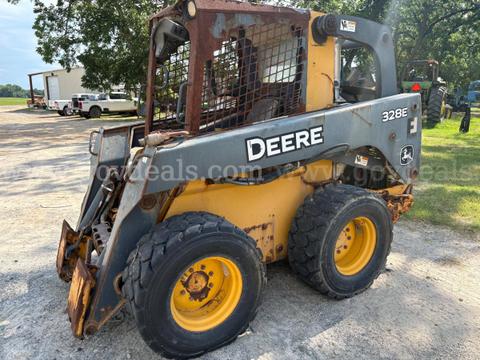 2015 John Deere 328E skid steer